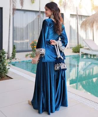Rama velvet kurta pant set with batwa 3