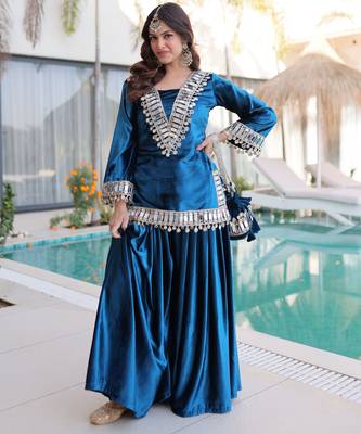 Rama velvet kurta pant set with batwa 5