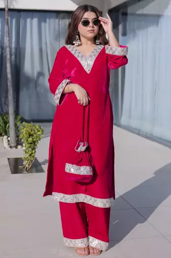 Pink velvet kurta pant set with batwa