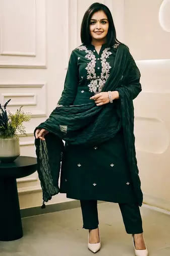 Green cotton silk kurta set with dupatta