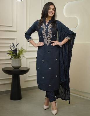 Navy blue ethnic cotton silk kurta set with dupatta 4
