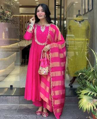 Pink ethnic cotton silk kurta set with dupatta 3