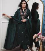 Green ethnic cotton silk kurta set with dupatta