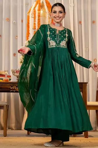 Green chanderi embroidered kurta pant set