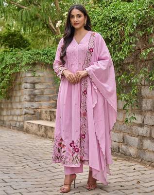 Pink chanderi embroidered kurta pant set 4