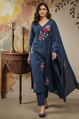 Blue chanderi embroidered kurta pant set
