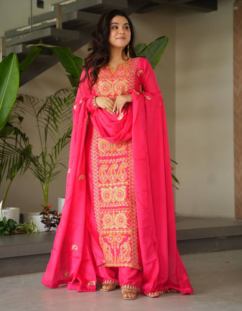 Gajri chinon embroidery work suit 