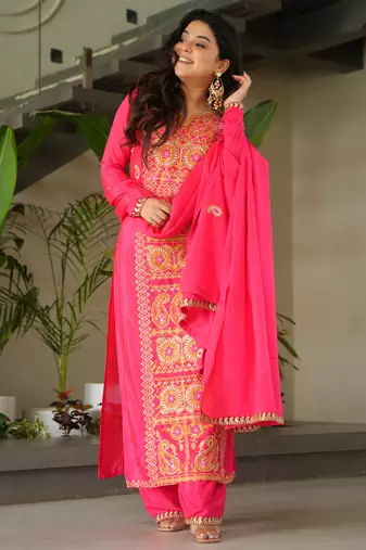 Gajri chinon embroidery suit 