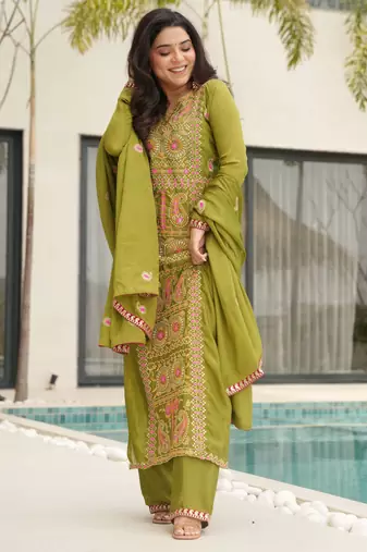 Perrot chinon embroidery suit 