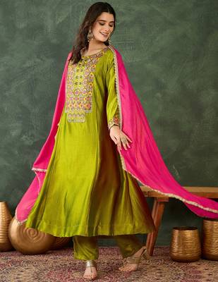 Green vichitra silk embroidery suit 4