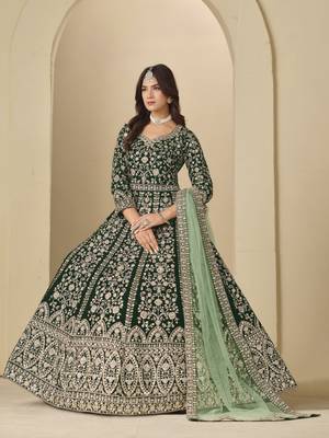 green heavy embroidered wedding ceremonial anarkali suit 4