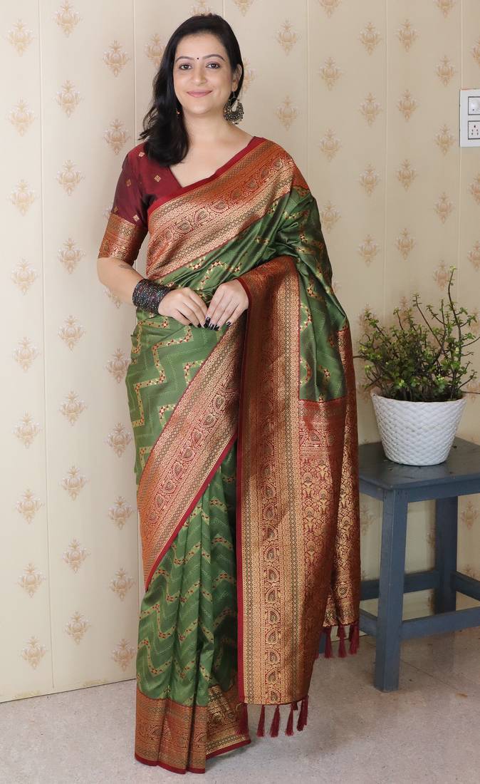 green color banarasi silk blend fabric woven designer traditional saree