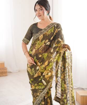 mahendi marble patta stylish festive special saree 3