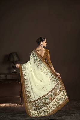 cream crepe silk blend foil printed saree 2