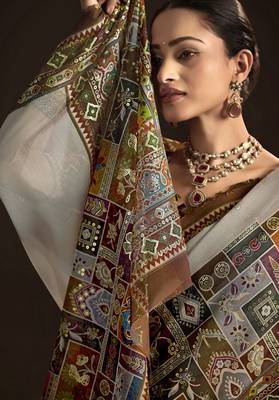 off white crepe silk blend foil printed saree 3