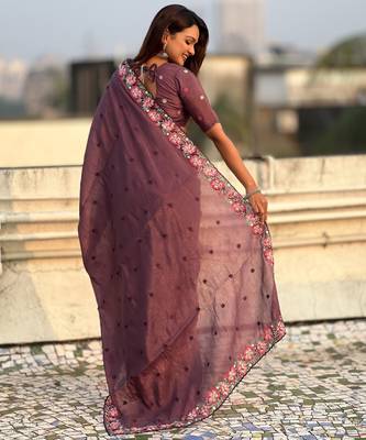 wine crush silk blend embroidered wedding special saree 2