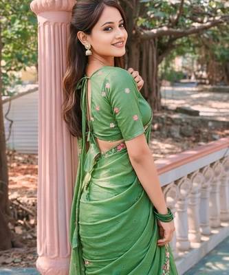 green crush silk blend embroidered wedding special saree 2