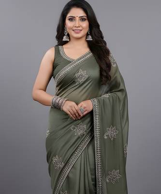 Green embroidered viscose saree 4