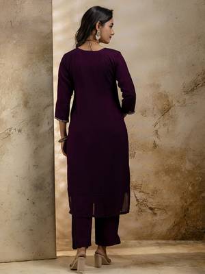 purple silk blend embroidered kurta pant set 2