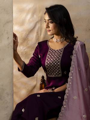 purple silk blend embroidered kurta pant set 3