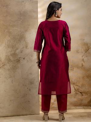 pink silk blend embroidered kurta pant set 2