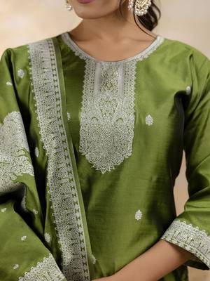 olive embroidered kurta pant set with dupatta 3