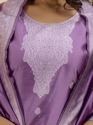 lavender embroidered kurta pant set with dupatta 3