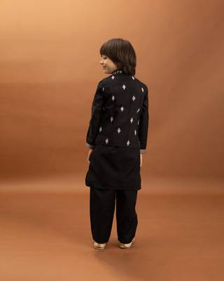 black viscose silk floral thread embroidered boys kurta pajama with jacket 4
