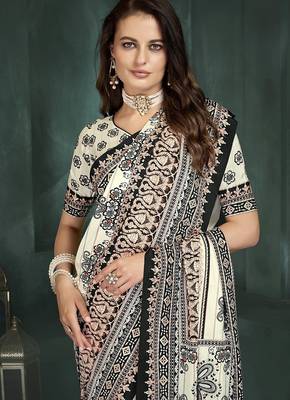 White or foil  printed saree with blouse 2