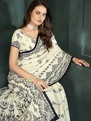 White or foil  printed saree with blouse 3