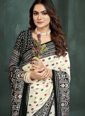 White or foil  printed saree with blouse 3