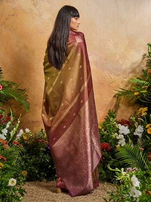 Weaving handloom silk blend mehendi green saree 3