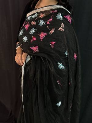 Black handloom linen saree with hand embroidered work 4