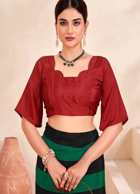 black & green floral printed faux crepe saree with rich pallu 4