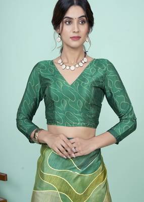 green & olive abstract printed faux crepe saree 4