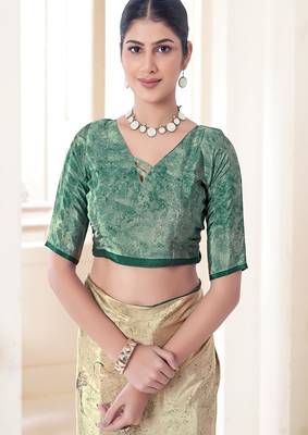 darka green printed crepe saree with blouse 1