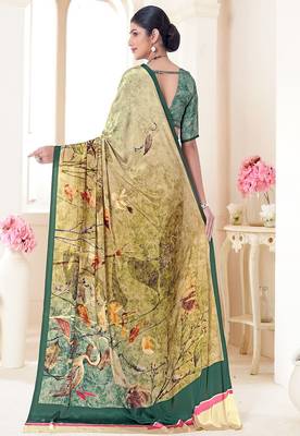 darka green printed crepe saree with blouse 3