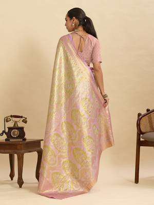 stylish women  s lavender soft silk blend saree with blouse piece 3