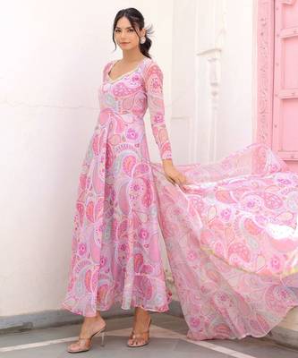 pink ethnic motif printed silk chiffon kurta set 2
