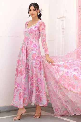 pink ethnic motif printed silk chiffon kurta set