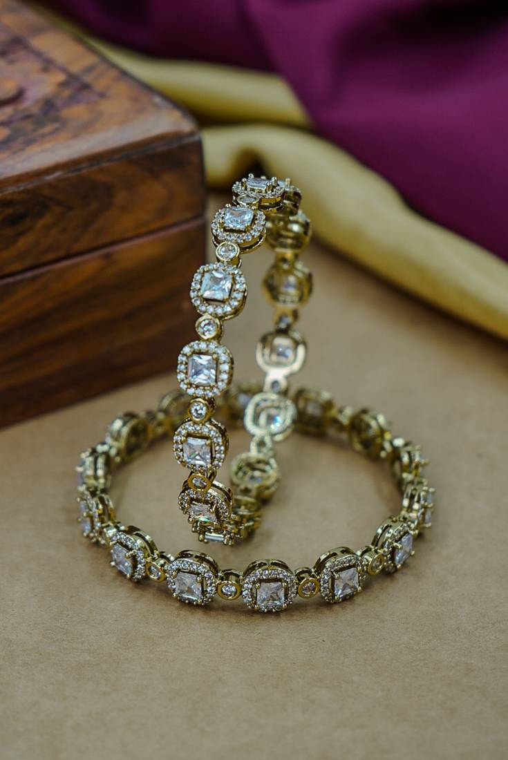 Traditional punjabi chooda for brides