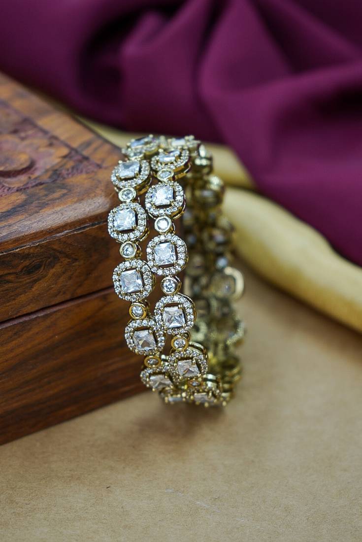 Traditional punjabi chooda for brides