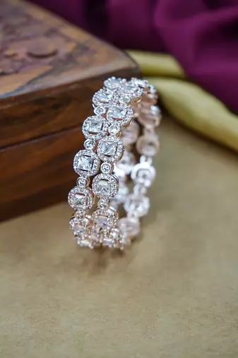 Traditional punjabi chooda for brides