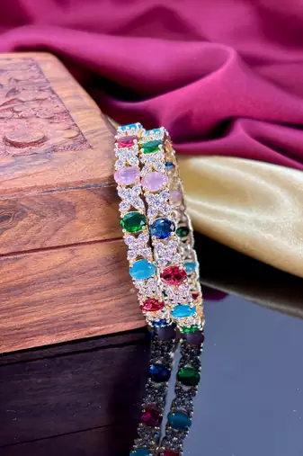 Traditional punjabi chooda for brides
