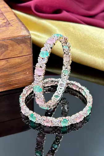 Traditional punjabi chooda for brides