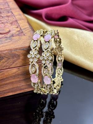 Traditional punjabi chooda for brides 2