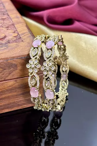 Traditional punjabi chooda for brides