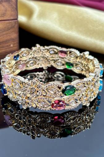 Traditional punjabi chooda for brides