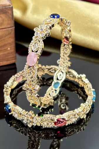 Traditional punjabi chooda for brides