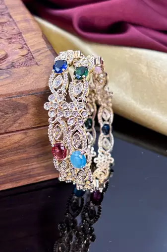 Traditional punjabi chooda for brides
